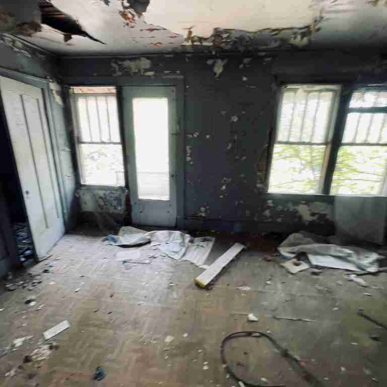 3328 Blaine (35).jpg